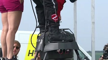 "Fliegender Mann" Zapata probt Flug über den Ärmelkanal
