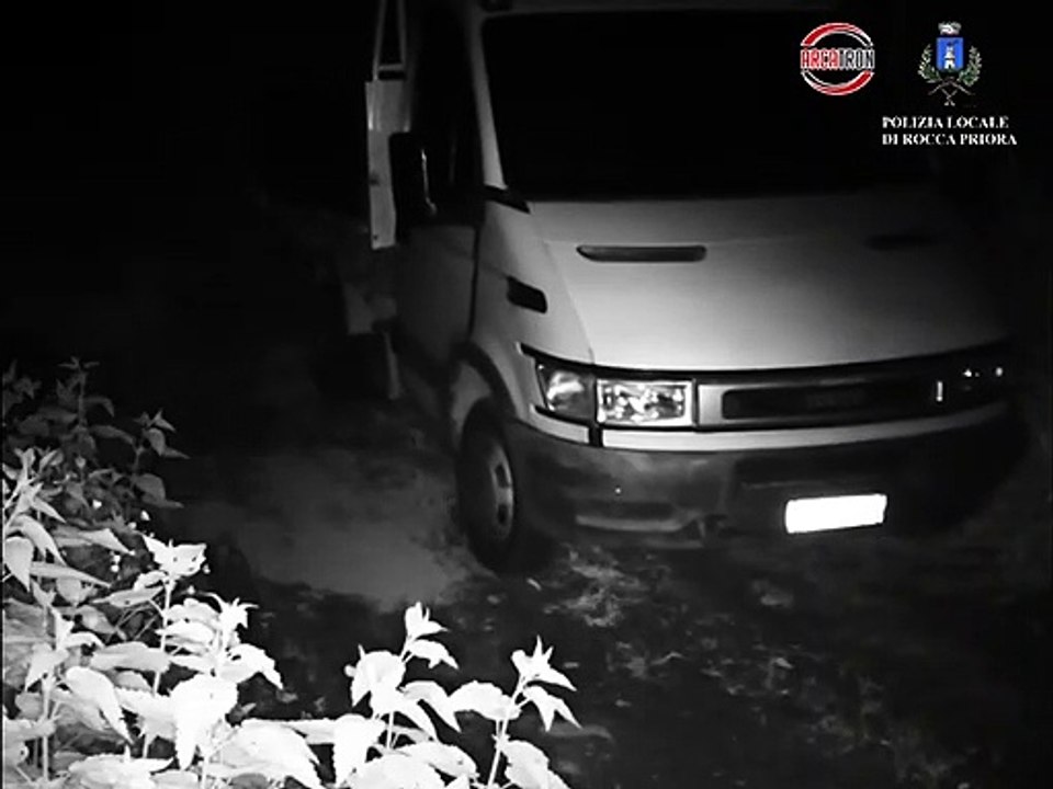 Rocca Priora (RM) - Sversamento illecito rifiuti, ''zozzi'' beccati da ''fototrappole'' (24.07.19)