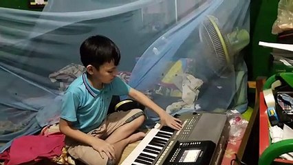 nữa vằng trăng - keyboard organ music prodigy