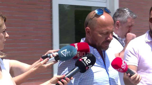 Basha mbledh kryebashkiaket e djathte