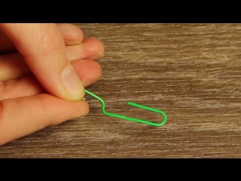 Biege eine Büroklammer auseinander. 5 Sekunden später: Alle Frauen werden diesen Trick lieben!