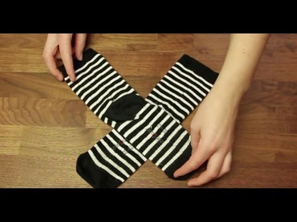 Ich lege schon immer die Socken falsch zusammen! Warum hat mir das keiner gezeigt?