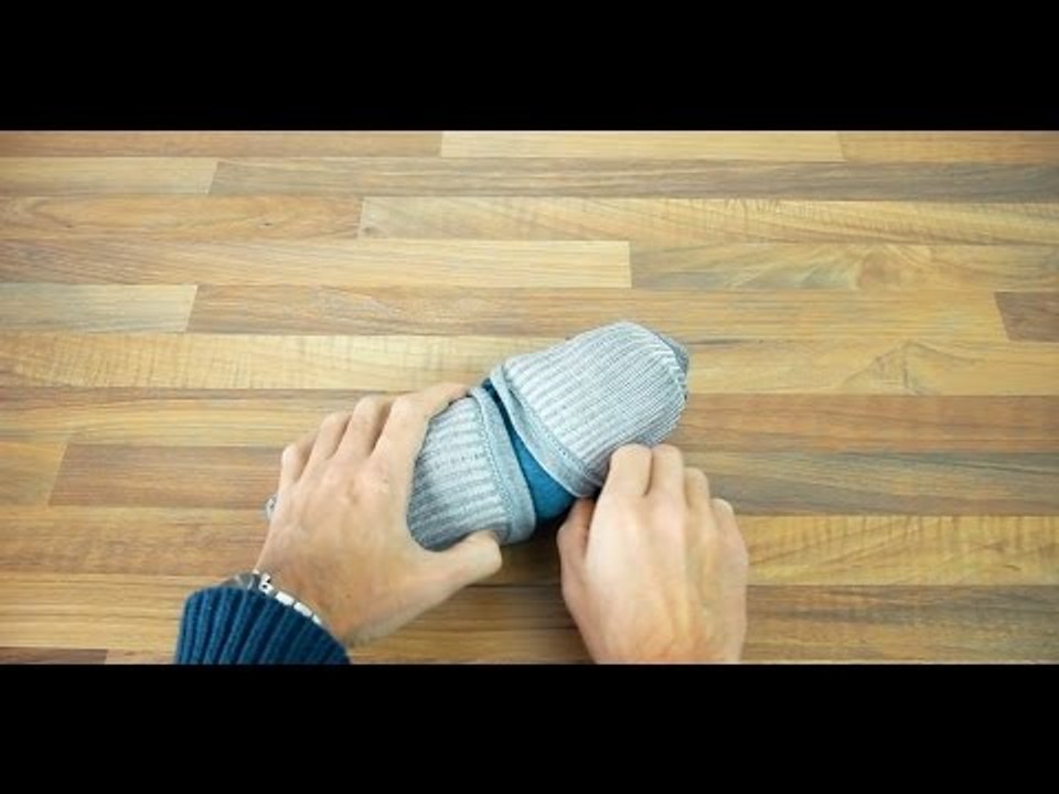 Wer gerne reist, wird diesen Trick lieben. Nie war es in der Tasche ordentlicher.