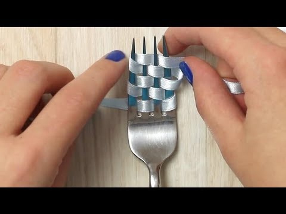 Was der Typ aus Klopapier und Müll macht ist so Geil!