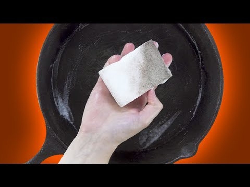 Der Hammer: Pack 4 Dinge in eine Frischhaltedose und hole sie beim Abwaschen wieder heraus.