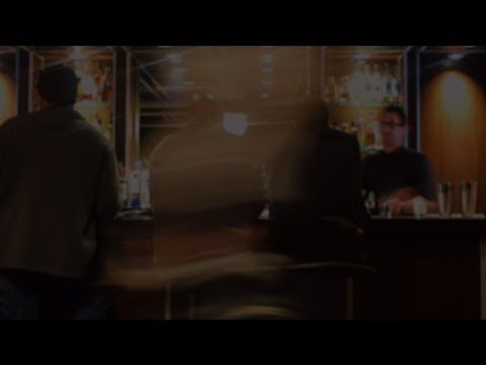 Der junge Mann will dem Rentner die Welt erklären. Dessen Antwort hat es in sich. Wow!