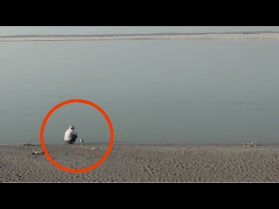 Der 16-Jährige vergräbt etwas in der Wüste. 37 Jahre später ist der Ort nicht wiederzuerkennen.