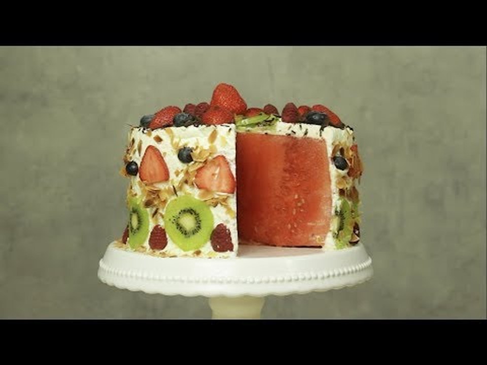 Melonen Torte im Sahnemantel Rezept als leichtes Dessert