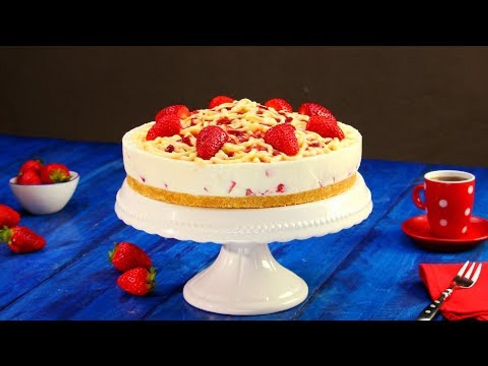 Kein Eis: Fruchtig-süße Spaghetti-Torte führt doppelt hinters Licht.