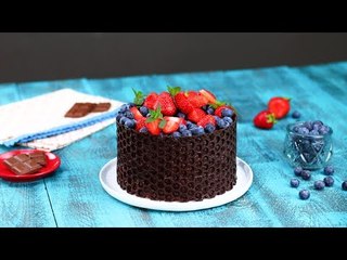 Beim Luftpolsterfolien-Kuchen heißt es: Finger weg von den Bläschen!