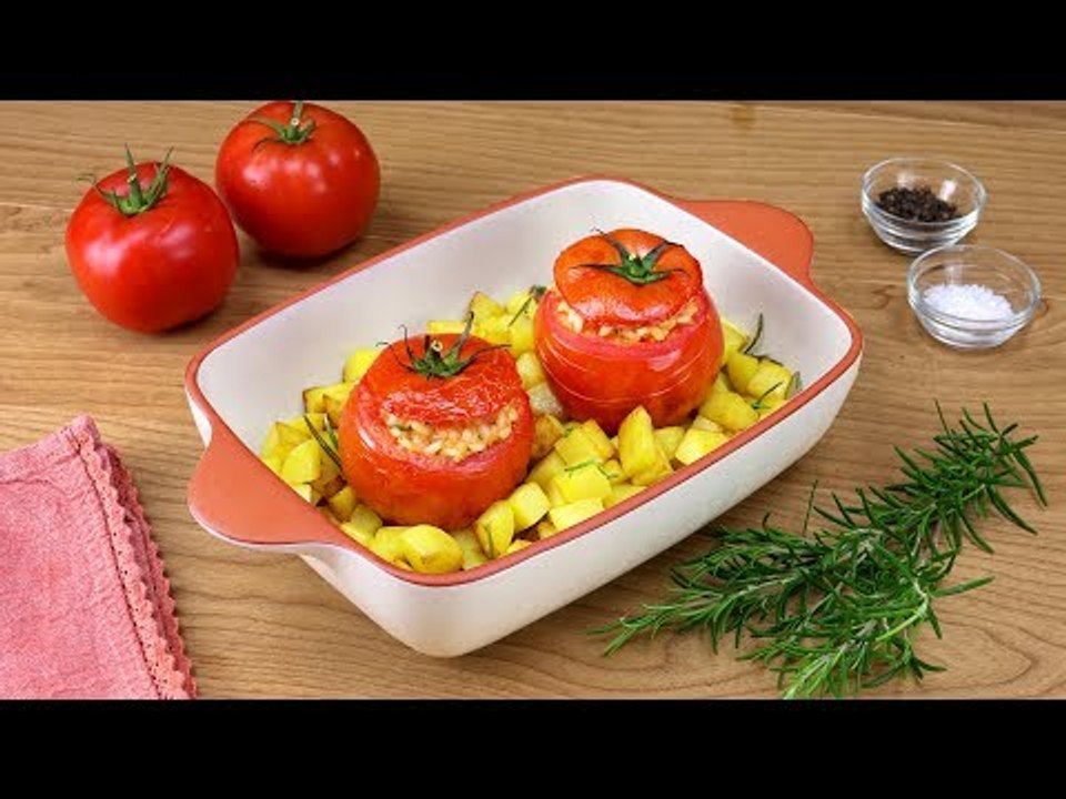 Risotto in der Tomate - Rezept für lecker gefüllte Tomaten zum Mittagessen