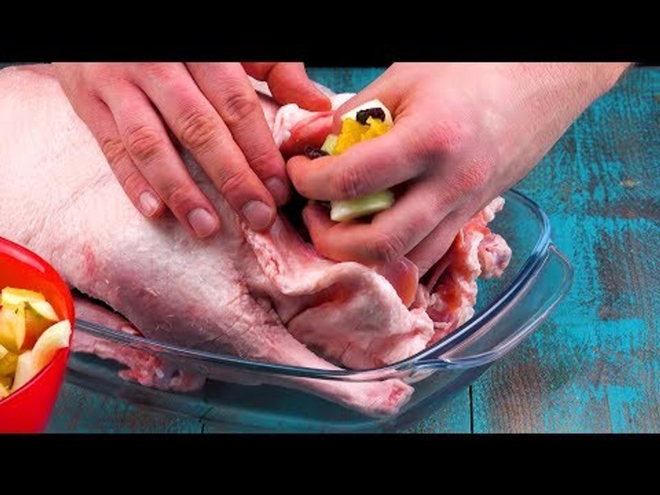 Gefüllte Weihnachtsgans: Ein festliches Braten Rezept für dein Feiertagsmenü.