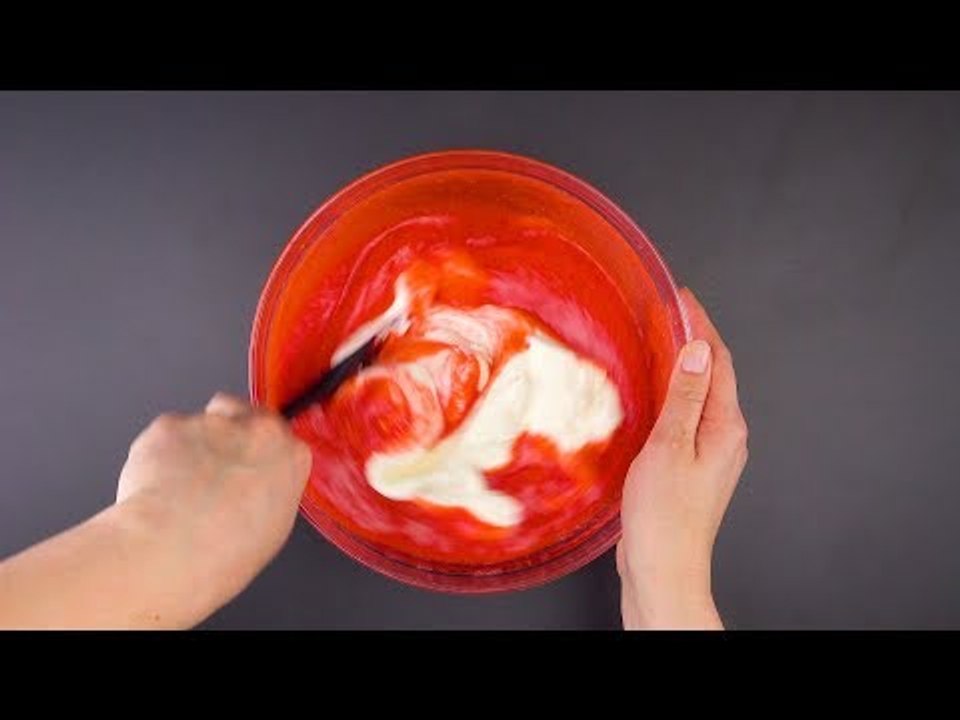 Kuppeltorte mit Erdbeeren: Ein leichtes Kuchen Rezept mit viel Frucht