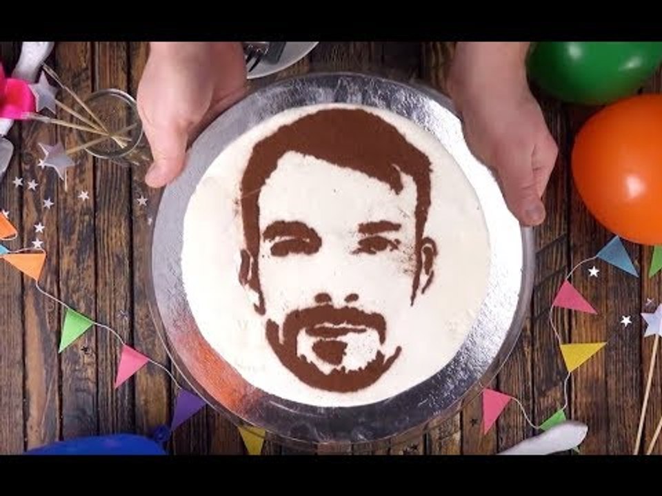 Mit diesem Trick machst du dein Passbild auf die Torte!