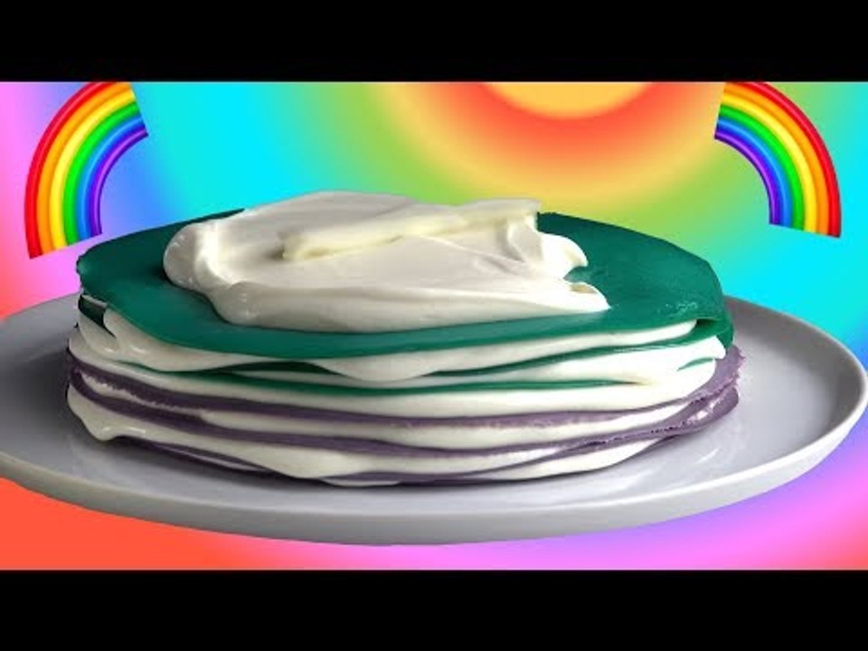 Packe 30 bunte Crepes übereinander. WOW!