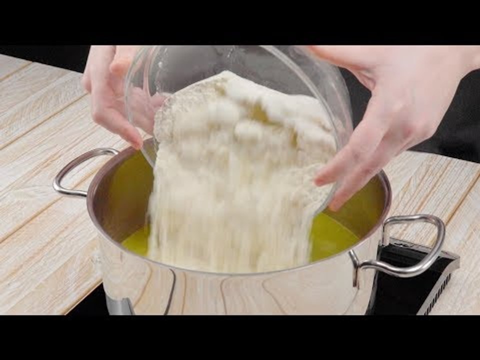 Du kochst 500 g Mehl im Topf & kriegst dieses Ungetüm!