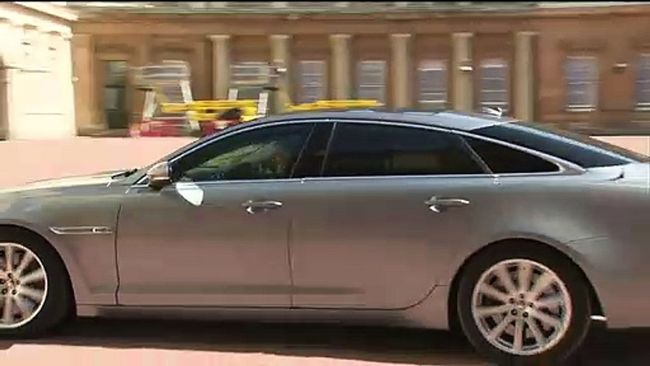 Boris Johnson leaves Buckingham Palace as new prime minister