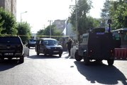 Diyarbakır'da zırhlı polis aracına EYP ve silahlı saldırı: 4 yaralı
