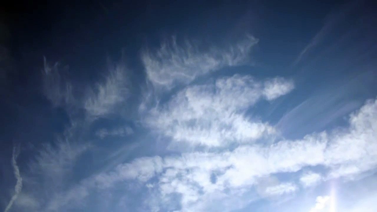 Clouds_and_Blue_Sky_CCBY_NatureClip (1)