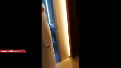 İstanbul'da utanç verici görüntüler: Doktorlar, Menzil şeyhinin önünde el pençe divan duruyor