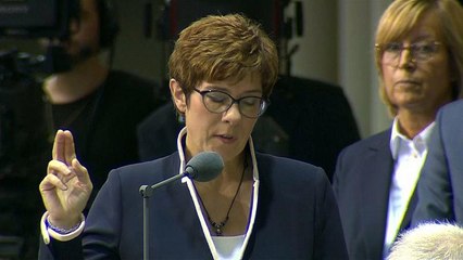 Allemagne : AKK prête serment à la Défense