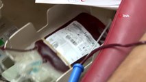 Sağlık çalışanları ve vatandaşlardan kan ve kök hücre bağışı