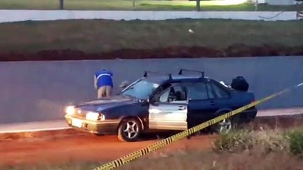 Trio acusado de roubo é alcançado pela PM; Um é baleado e outros dois são presos