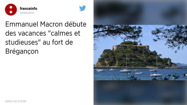Emmanuel Macron commence des vacances « studieuses » au fort de Brégançon