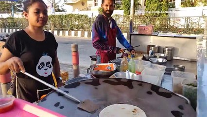Indian Lady Selling Delicious Parathas in Surat - Indian Street Food