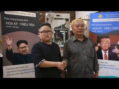 Des coiffures Trump ou Kim Jong-Un gratuites à Hanoï