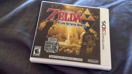 The Legend of Zelda: A Link Between Worlds (3DS) Unboxing