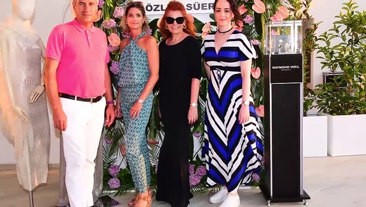 Özlem Süer, SAAT VE GİYSİ  DEFİLESİ -Bodrum-