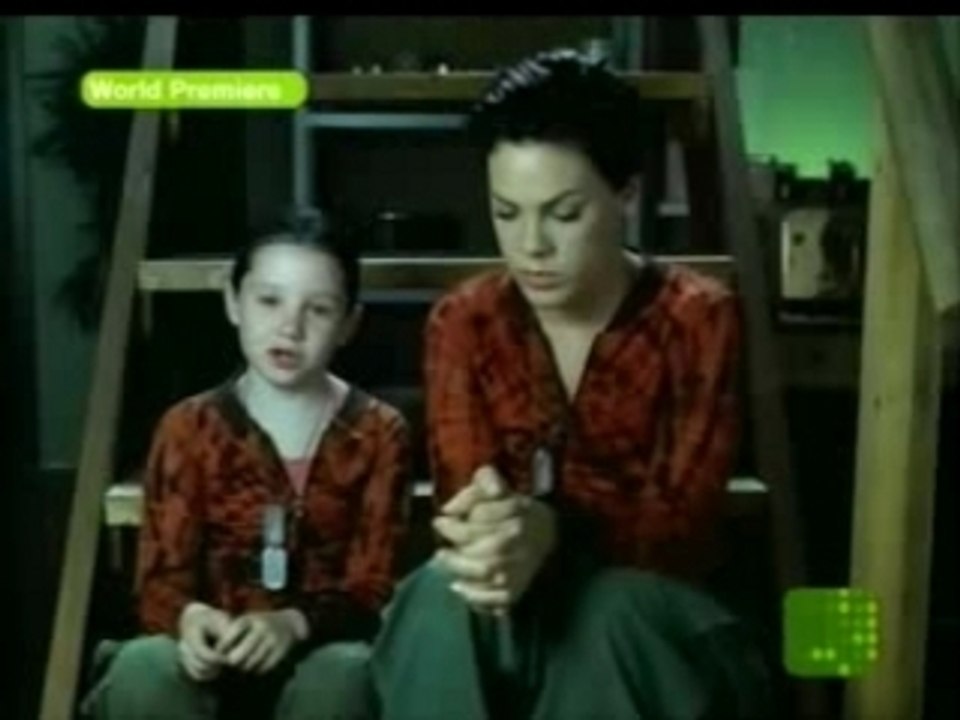 01Pink - Family Portrait(Zone) (1)