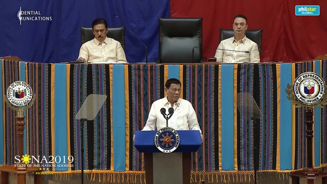 Duterte orders reclamation of public roads