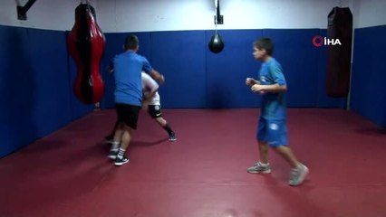 Sokakta keşfedildi, 2 altın 1 gümüş madalya kazandı