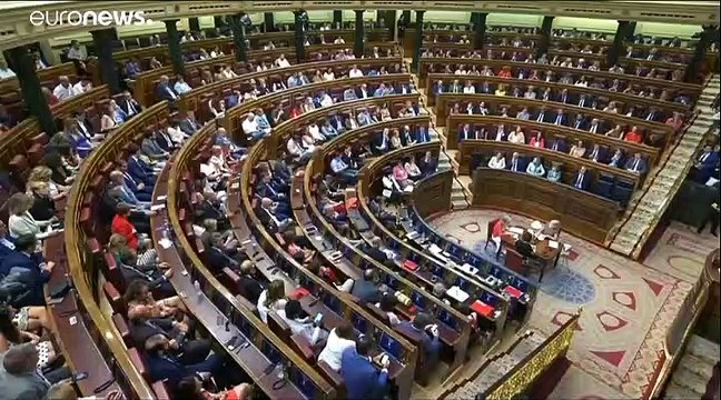 Spagna: stallo nei negoziati tra socialisti e Podemos, governo appeso a un filo