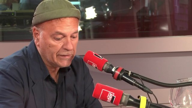 Enki Bilal, dessinateur, de retour d'un voyage en Serbie avec Emmanuel Macron : Il est impressionnant comme président à l'oeuvre