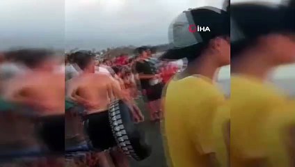 İnsan zinciri oluşturup hayat kurtardılar...O anlar kamerada