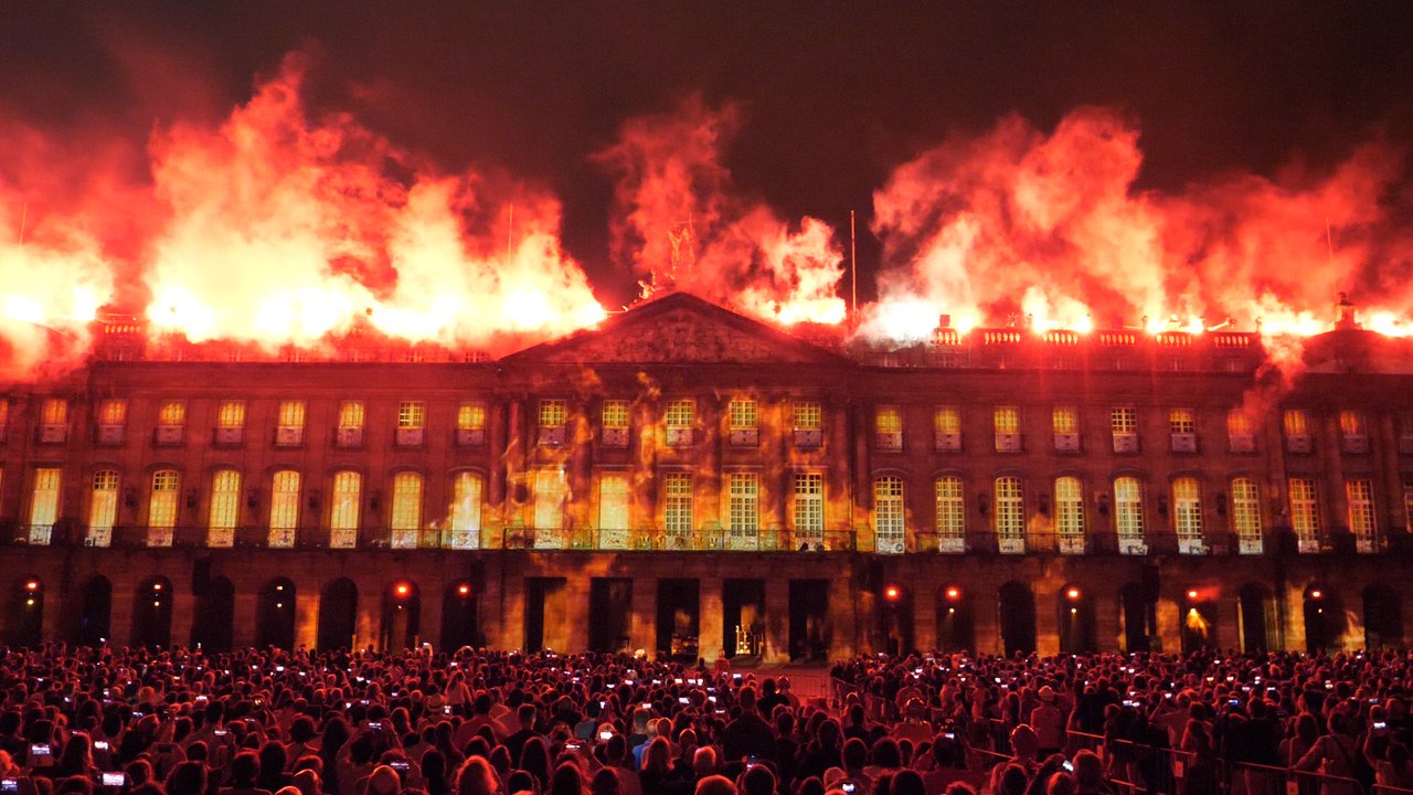 Fuegos del Apóstol en el Pazo de Raxoi en Santiago de Compostela