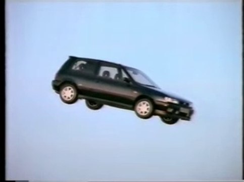 VÍDEO: Nissan Sunny Pulsar GTI-R de 1992, esto es una delicia de anuncio