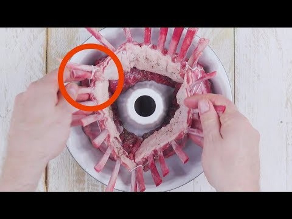 Stuff The Raw Ribs In The Cake Pan & The Result Will Blow You Away