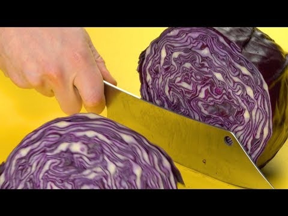 These 4 Steaks Are Stunning – Just Wait Until You See The Final Topping!