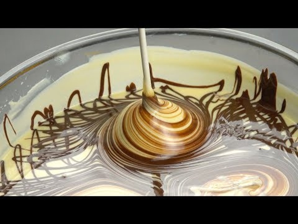 How Simple – Skewer & Dunk 5 Ferrero Rocher Balls For Something Yummy!