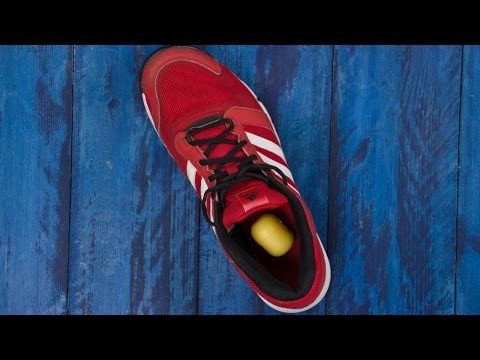 Make a shoe deodorizer with a tea bag and some baking soda