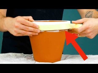 Stick Masking Tape On 3 Flower Pots – These Are The 7 Best Summer Tips Ever!