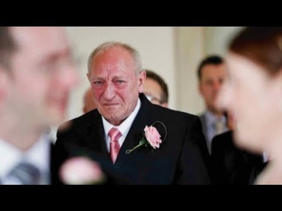 Ele paga pelo casamento de sua enteada. Mas quando descobre a verdade, tudo muda.