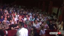 Report TV - PD dhe LSI bashkë me artistë mblidhen te salla e Teatri Kombëtar