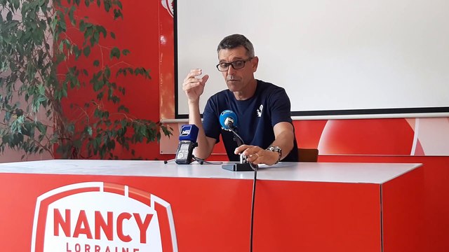 La réaction de l'entraîneur de l'AS Nancy Lorraine Jean-Louis Garcia après le forfait d'Amine Bassi pour la première journée de Ligue 2