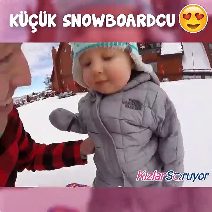 Küçük snowboardcu