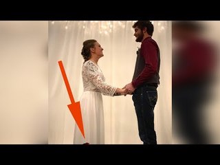 Quand les invités voient la demoiselle d'honneur, ils n'en reviennent p...